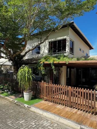 Casa em Condomínio 4/4 3 suítes Área Gourmet Buraquinho