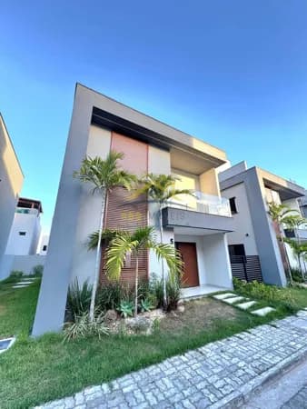 Casa Triplex 4/4 3 suítes Condomínio em Buraquinho