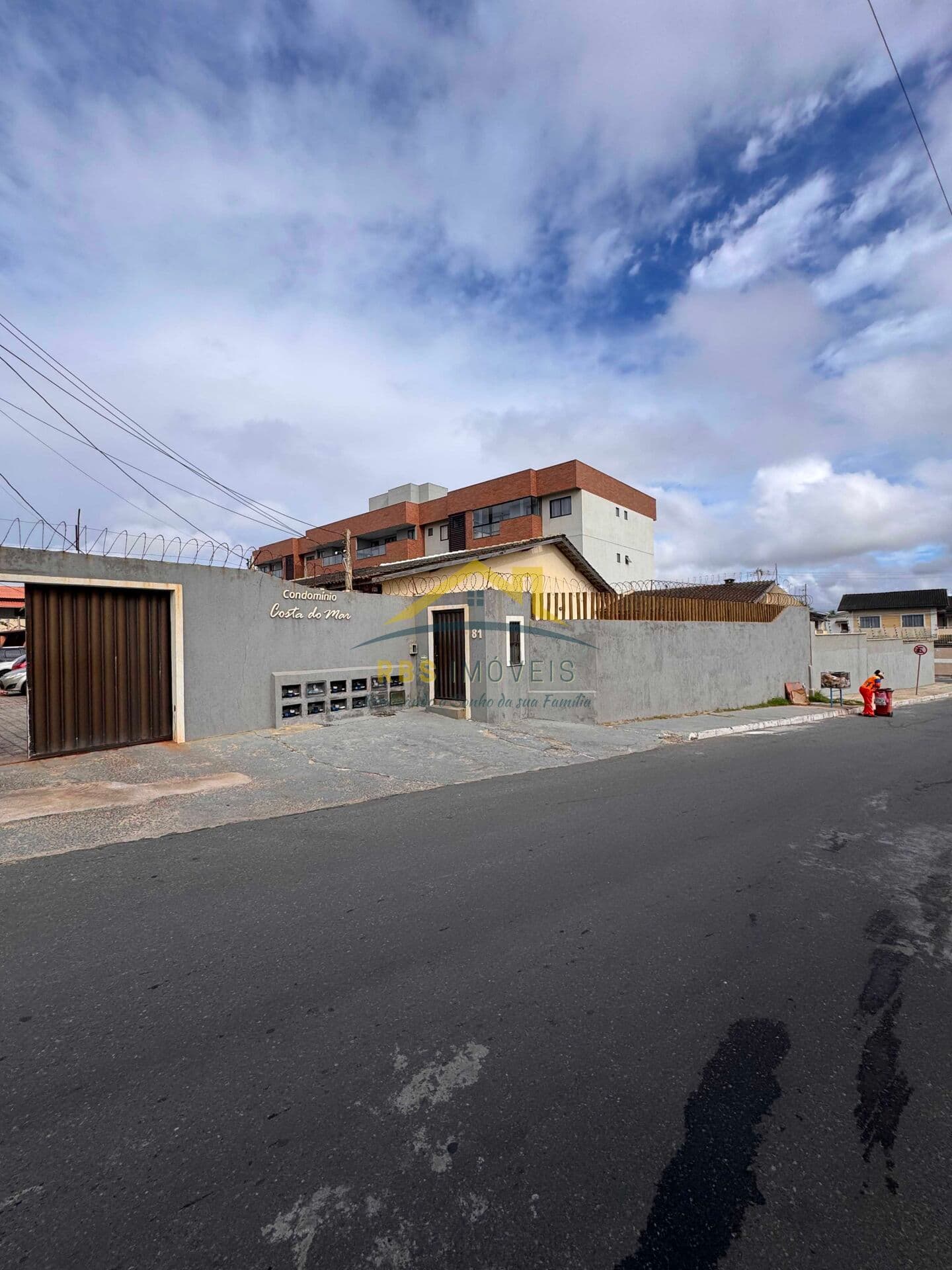 Casa Village Condomínio 1min praia 2/4 suite Stella Maris 380 mil