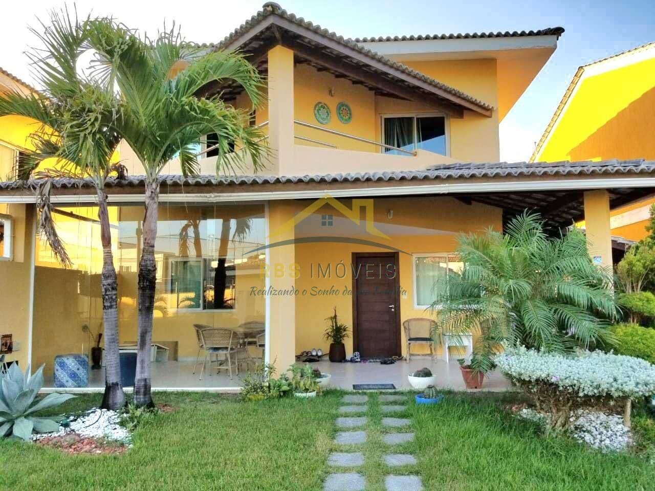 Casa Duplex 3 suítes Condomínio em Buraquinho 180m²