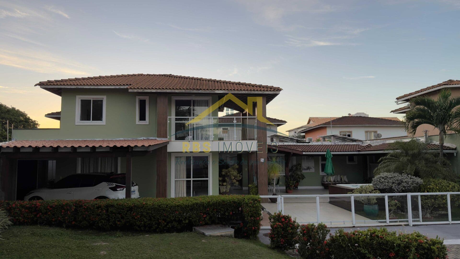 Casa em Condomínio Garden 3 suítes 319m² Abrantes