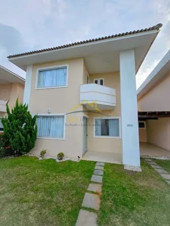 Casa em Condomínio 4/4 Área Gourmet Buraquinho