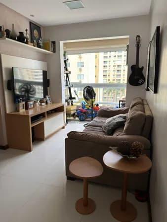 Apartamento à venda 2/4 auite no Imbuí 58m²