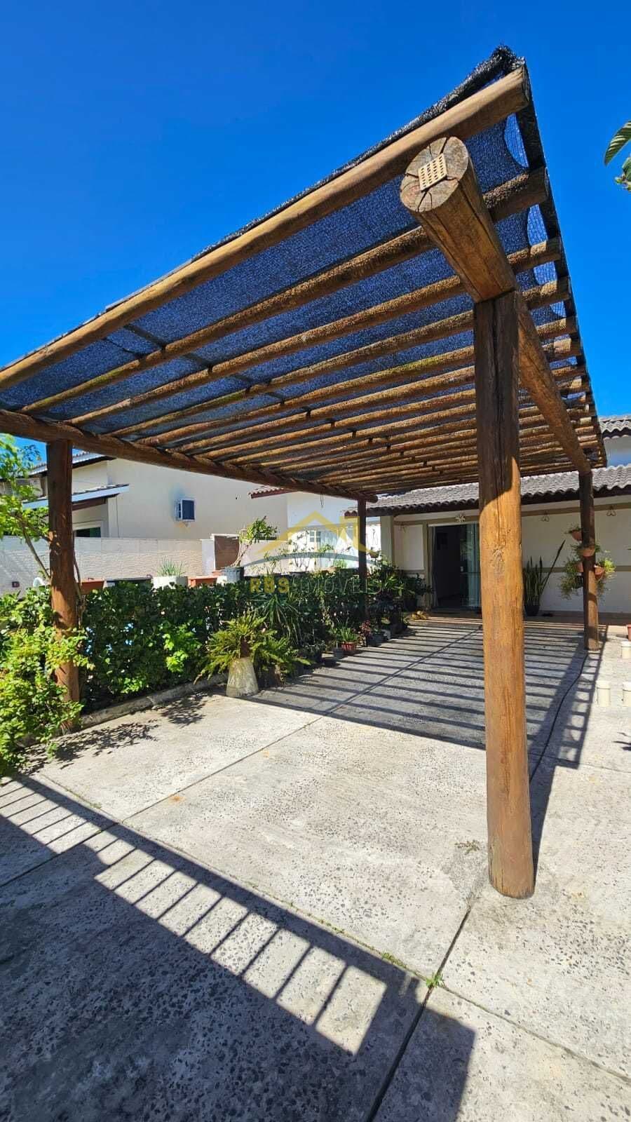 Casa em Condomínio 3/4 suíte Piscina Abrantes