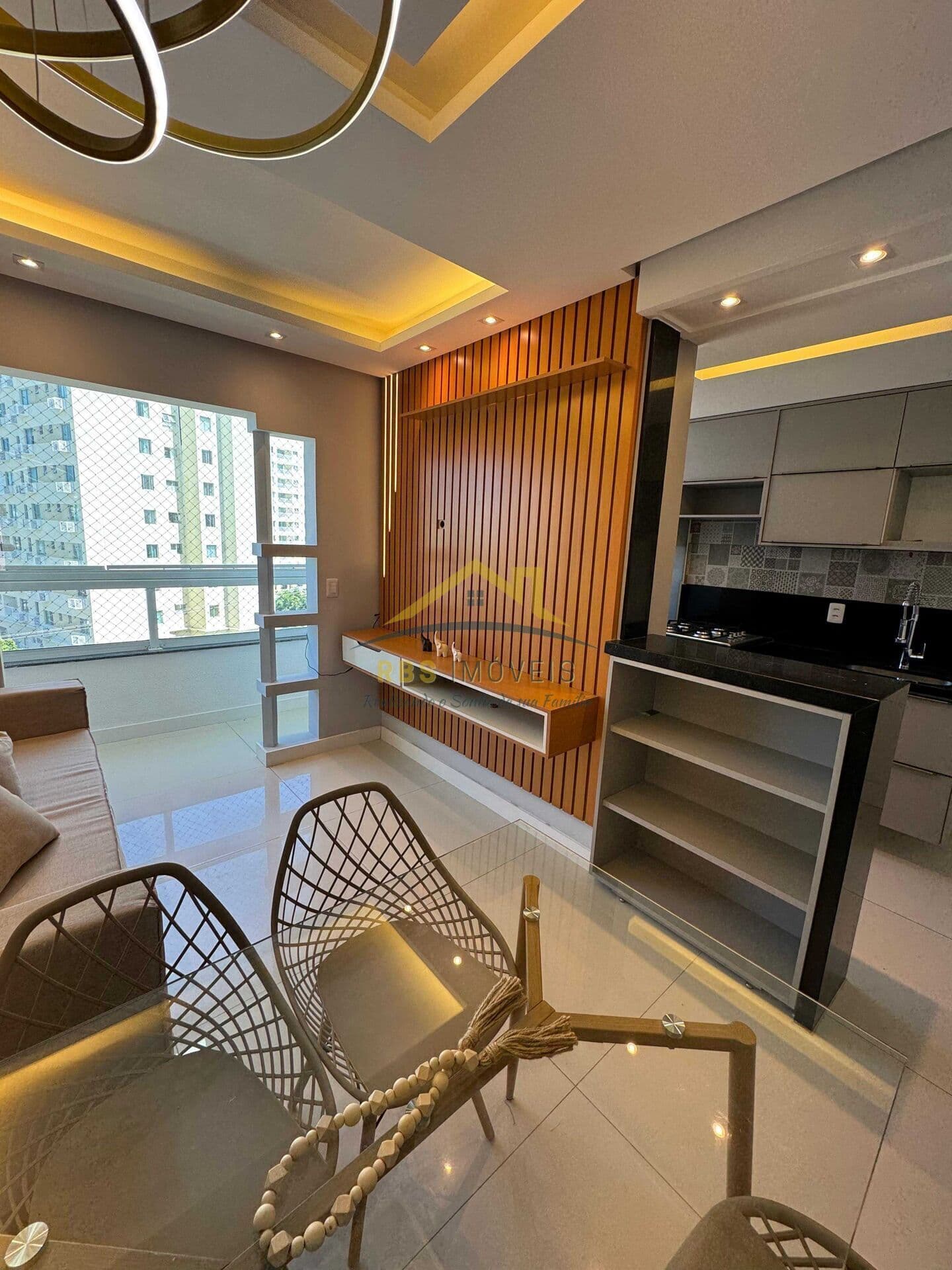 Apartamento 2/4 suíte MOBILIADO 55m² Soberano em Buraquinho