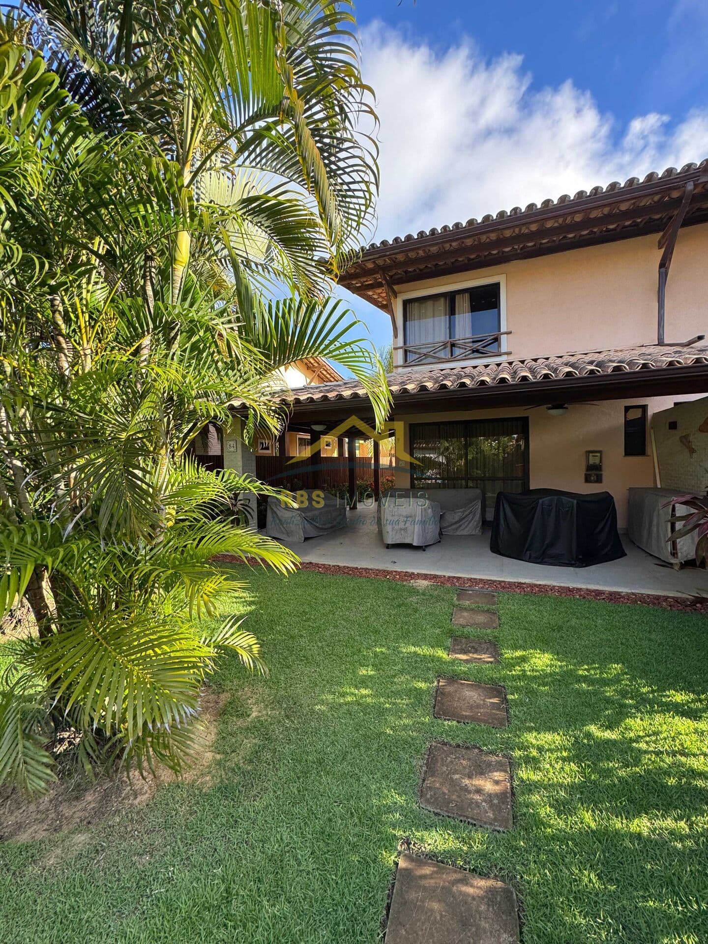 Casa em Condomínio 3/4 suíte + Dependência Condomínio Frente Mar Itacimirim
