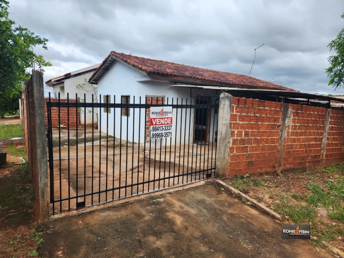 Casa Alvenaria para Venda em Centro Perobal-PR