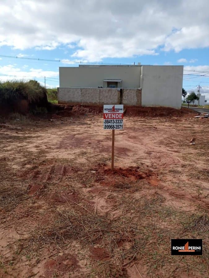 Terreno para Venda em Parque Residencial Metropolitano Umuarama-PR