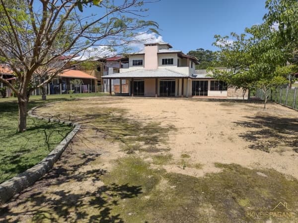 Sobrado Padrão para Venda em ibiraquera Garopaba-SC