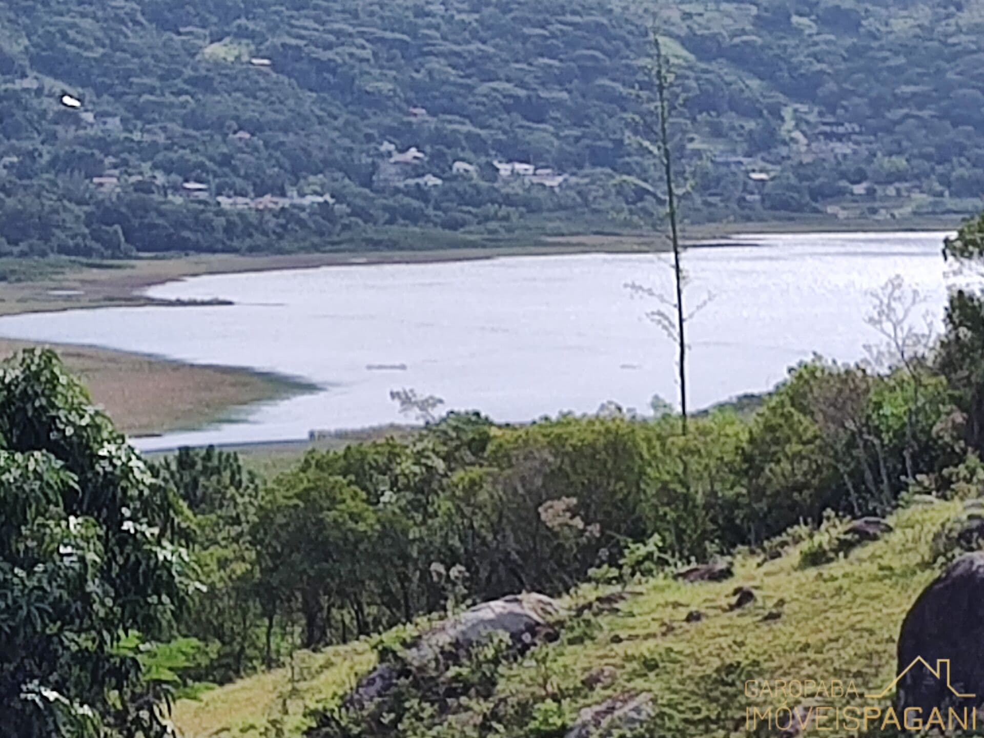 Lote/Terreno em Garopaba - Macacu
