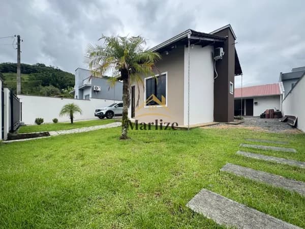 Casa em Jaraguá do Sul - Três Rios do Norte