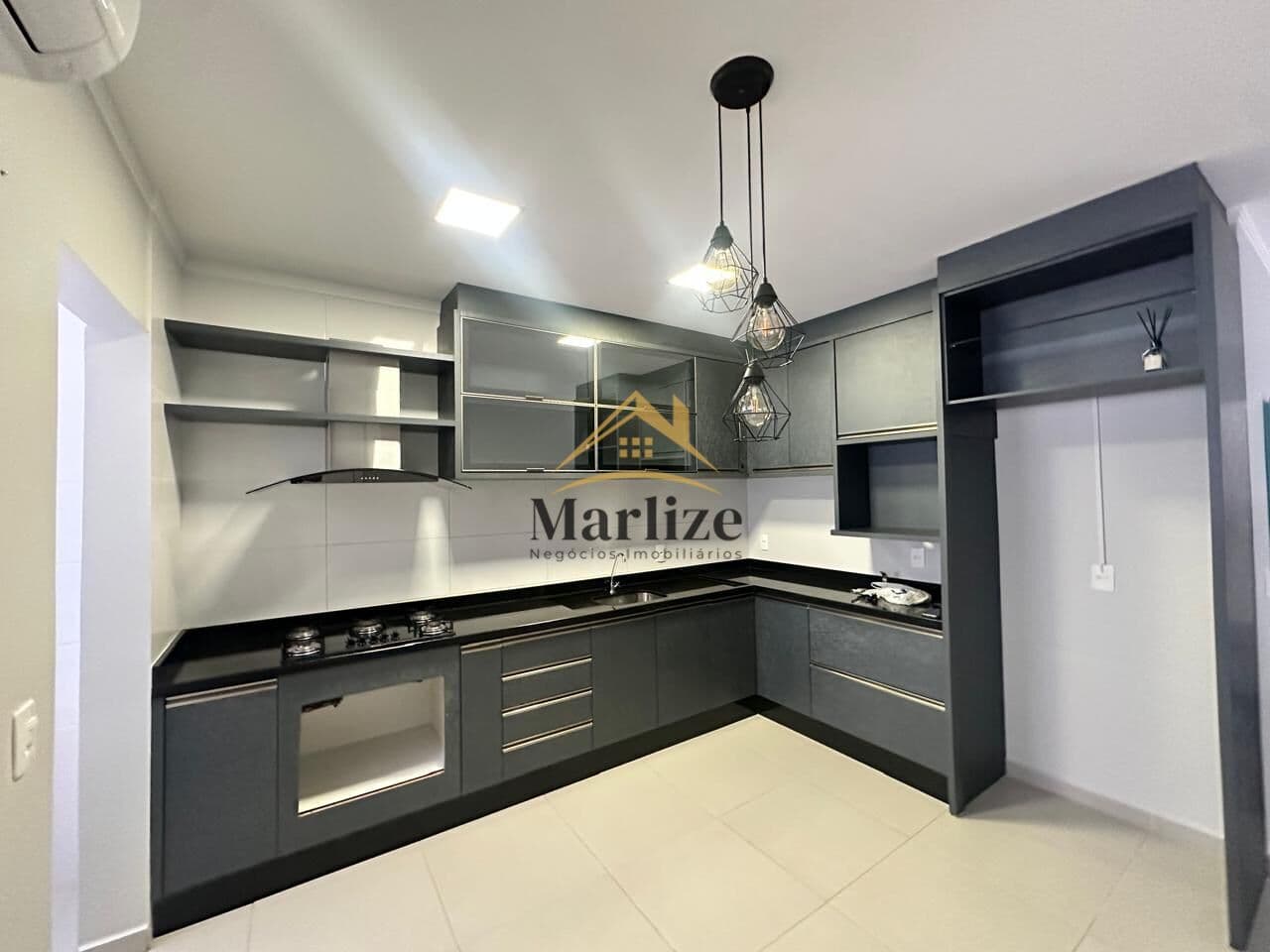 Apartamento semi mobiliado