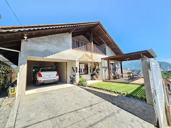 Casa em Jaraguá do Sul - Ilha da Figueira