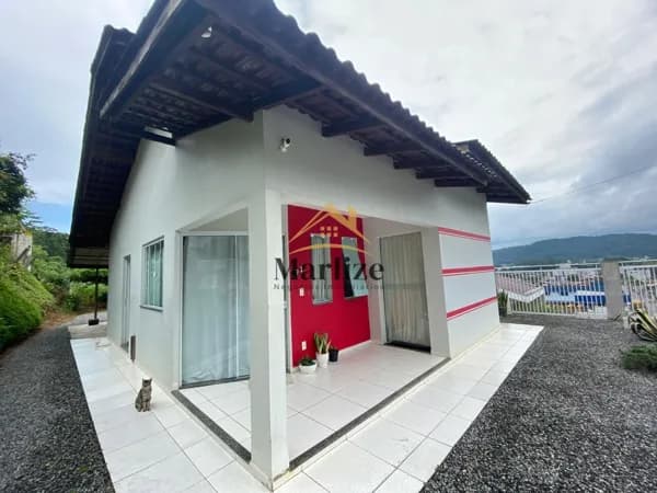 Casa em Guaramirim - Ilha da Figueira