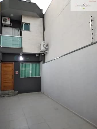 Sobrado Padrão para Venda em Jardim Maringá São Paulo-SP