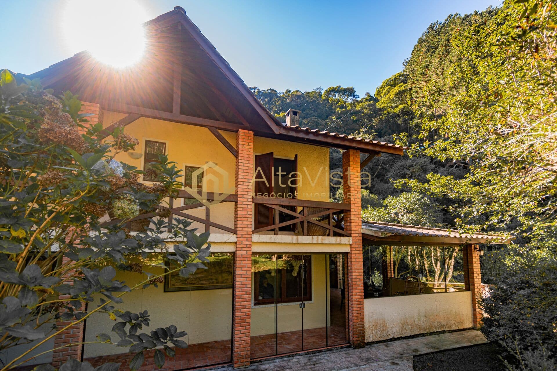 Seu Refúgio Exclusivo na Serra Catarinense te Espera!