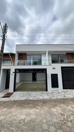 Sobrado Alto Padrão quadra mar, pronto para morar