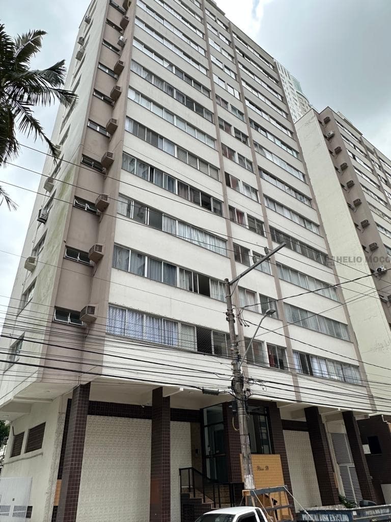 Apartamento com 3 quartos quadra mar no centro, Balneário Camboriú/SC