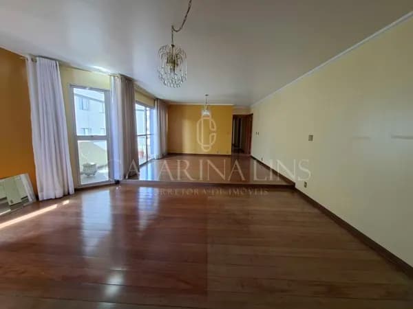 Apartamento amplo, completo e raro em um dos prédios mais desejados de Poços de Caldas