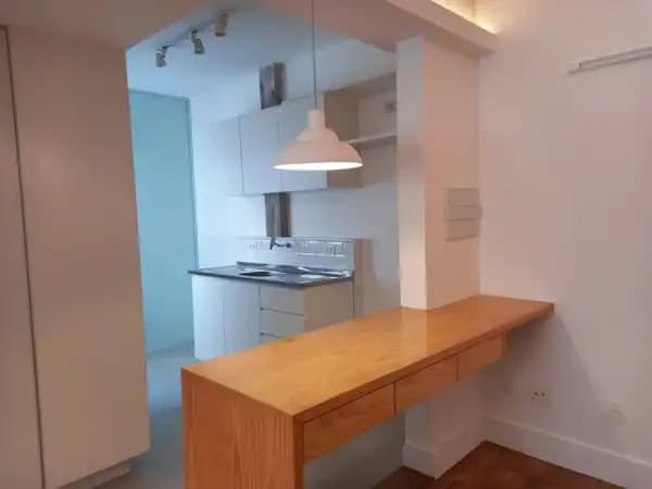 Apartamento para locação com 2 dormitórios, 1 banheiro na Sumaré com 63m²