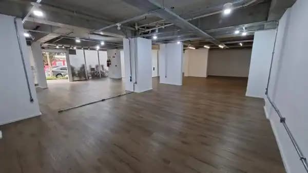 Loja Comercial em Pinheiros com 195m²