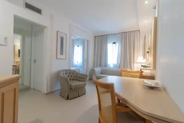 Flat a venda MOBILIADO, 1 dormitorio - Bela Vista