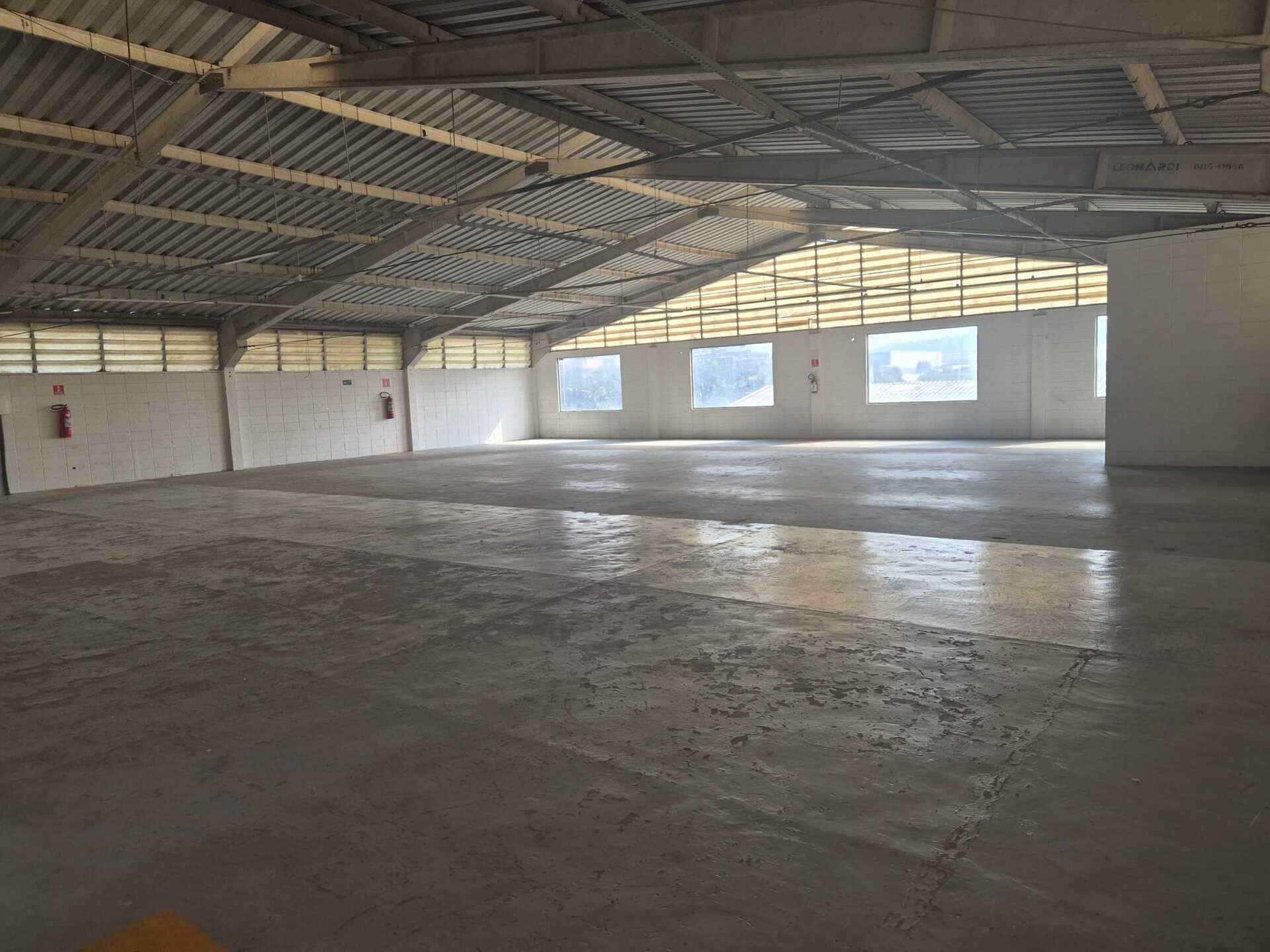 Galpão/Barracão para locação em Cajamar com 710m²