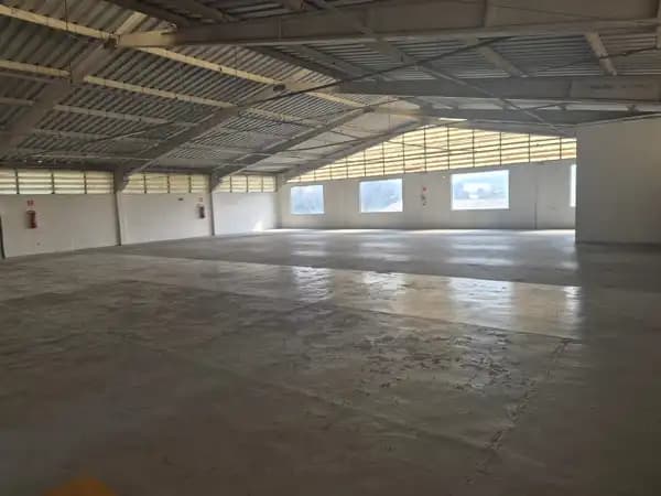 Galpão/Barracão para locação em Cajamar com 710m²