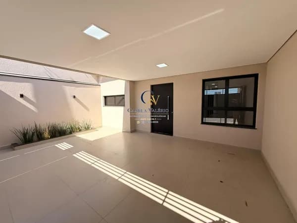 VENDE-SE CASA NOVA NO JARDIM NOVA VENEZA EM INDAIATUBA SAO PAULO , CIDADE LOCALIZADA A 1 HORA DA CAPITAL PAULISTA , ACEITA FINACIAMENTO BANCARIO.