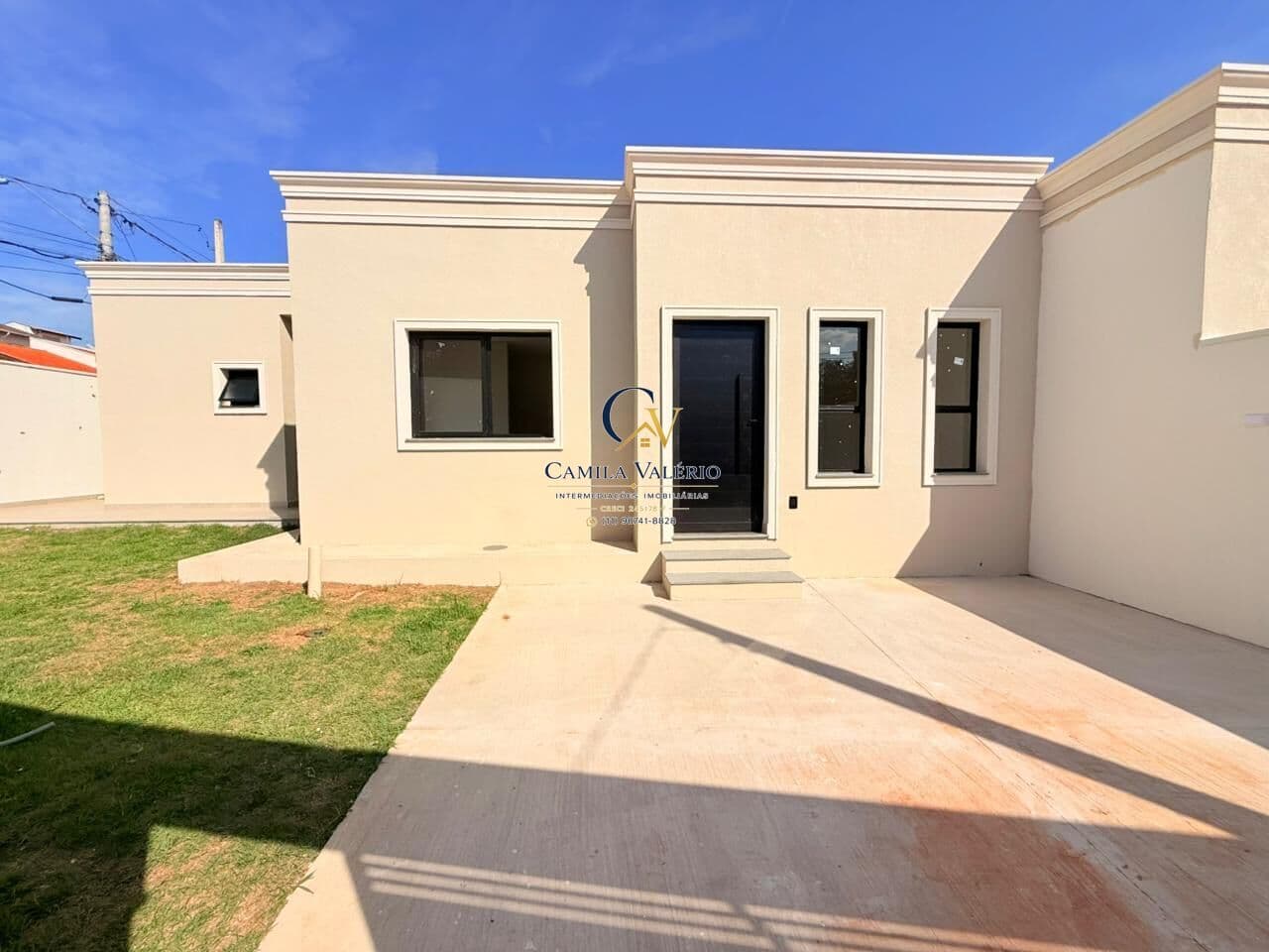 VENDE-SE CASA NO JARDIM REGINA NA CIDADE DE INDAIATUBA A 1 QUADRA DO PARQUE ECOLOGICO COM 3DORMITORIOS SENDO 1 SUITE- ACEITA FINANCIAMENTO