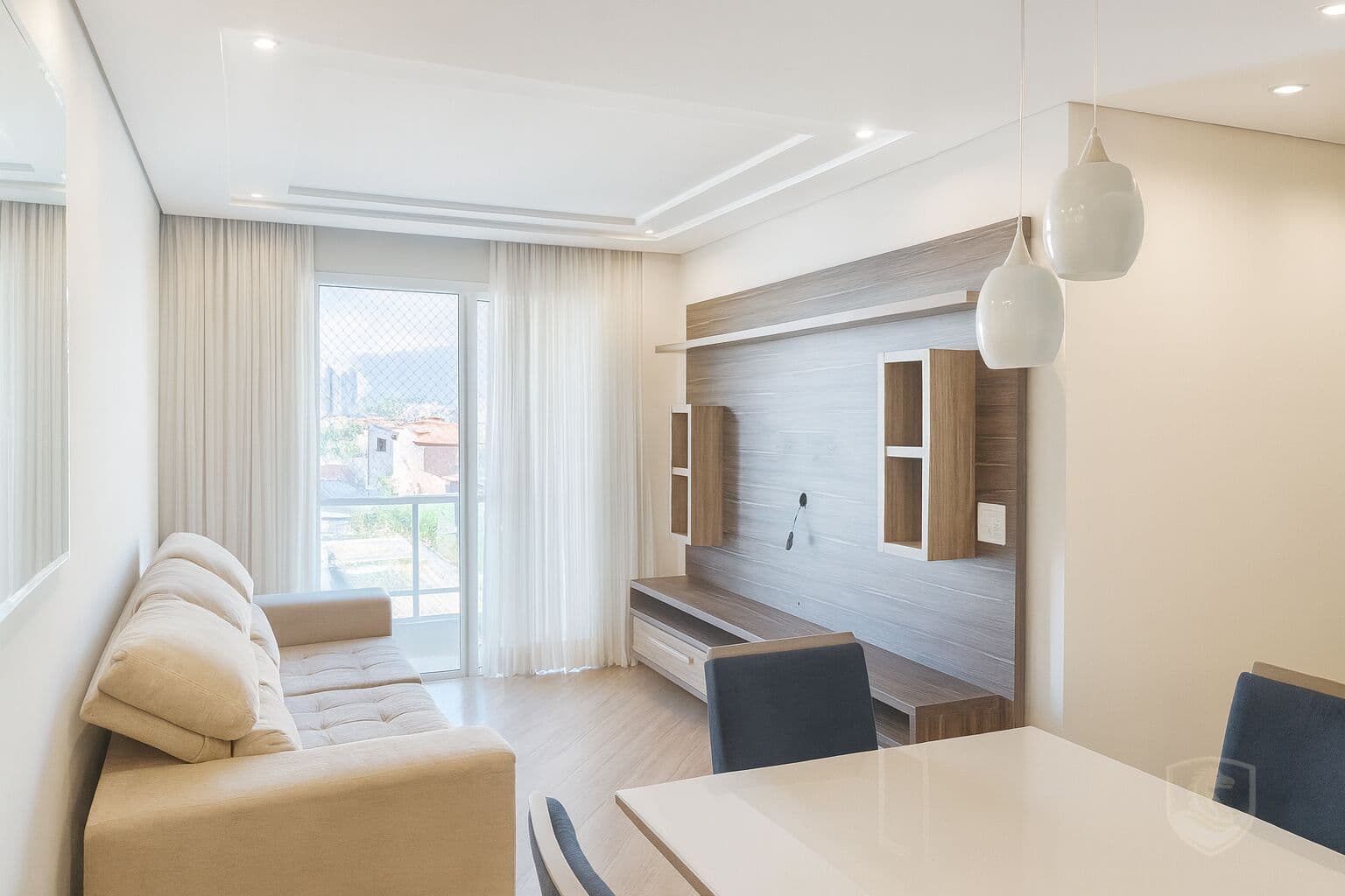 Apto mobiliado 3 dorms c/ suíte no Piazza Messina