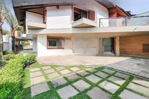 Casa Alto Padrão- Venda - Jardim Floresta