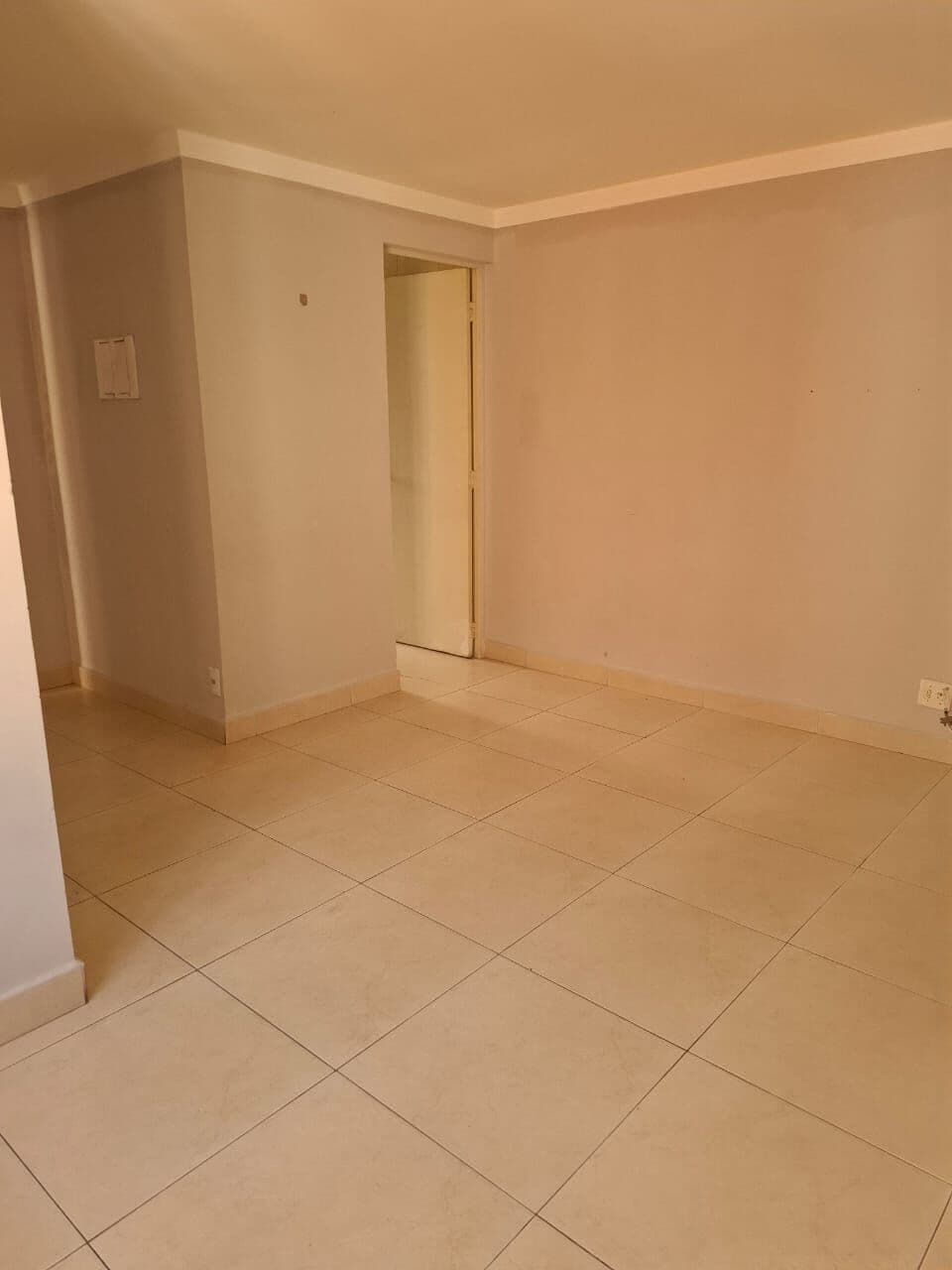 Apartamento Padrão - VENDA - JARDIM TREMEMBÉ