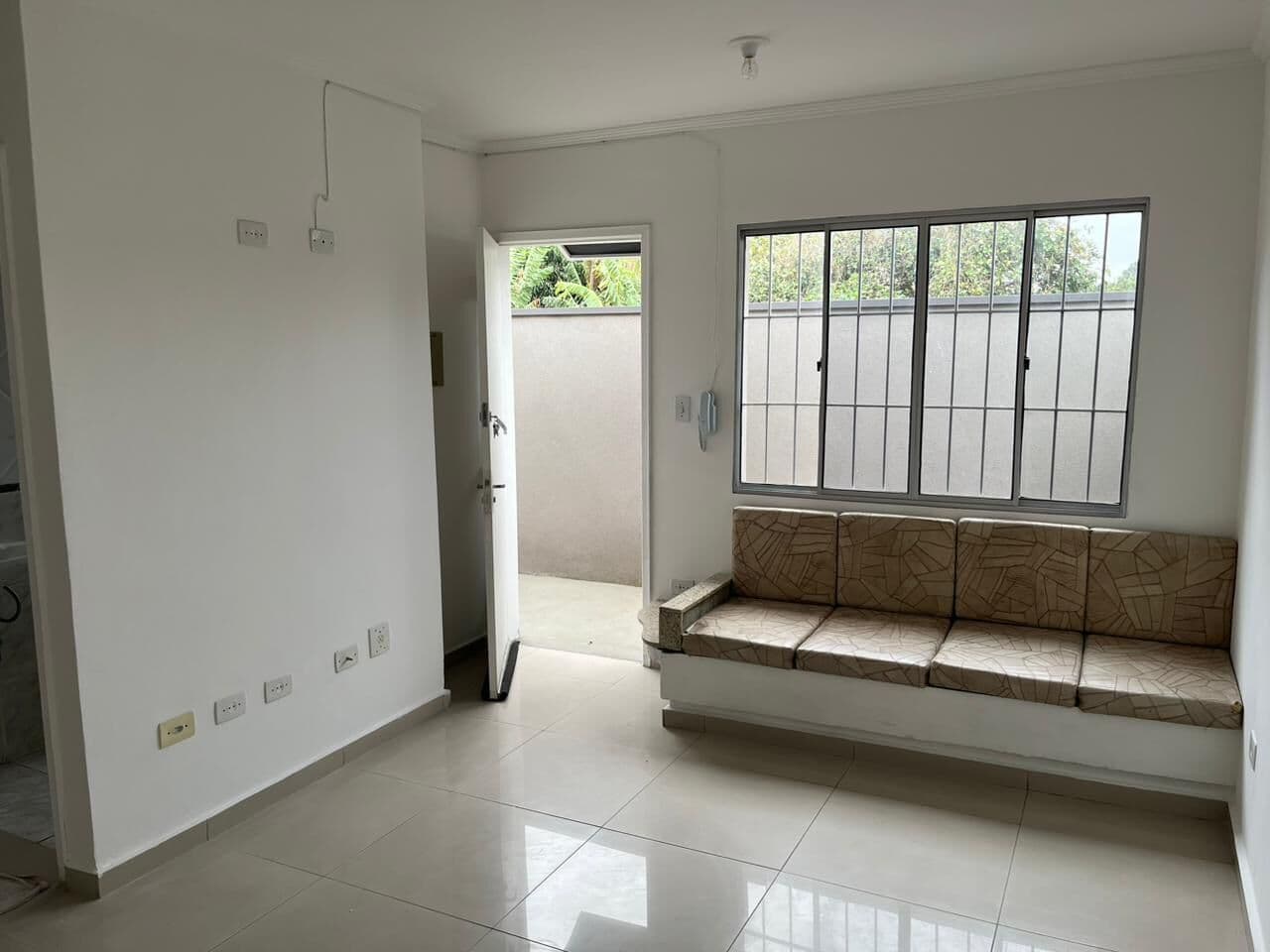 Casa em Condomínio Tipo Apto - Locação Jardim, Tremembé