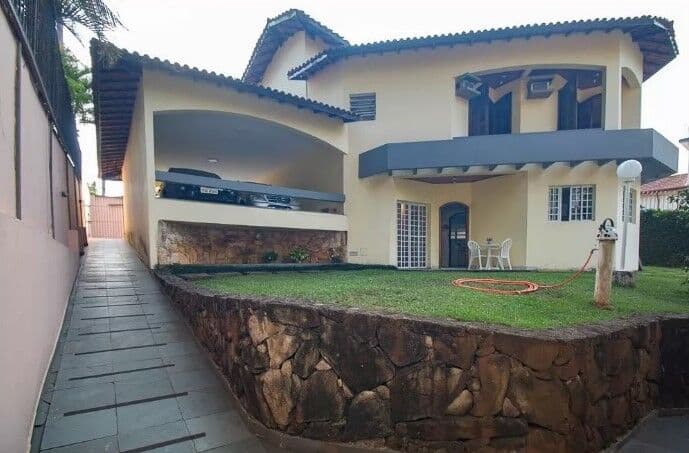 AMPLO SOBRADO ALTO PADRÃO- JARDIM FLORESTA /TREMEMBÉ - VENDA