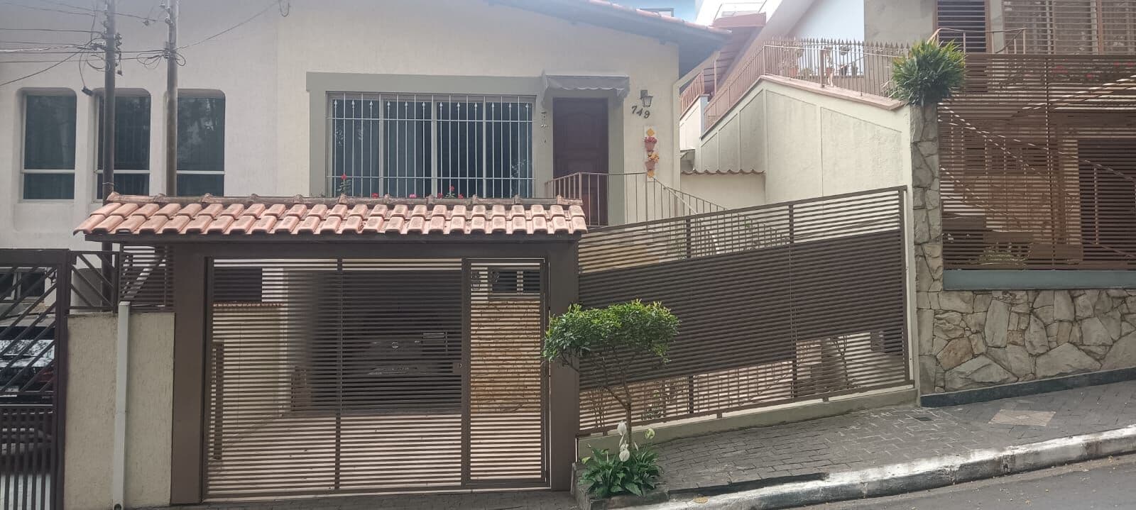 Casa assobradada - Venda - Jd Paraiso