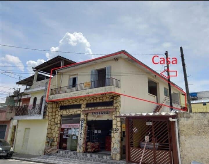 DOIS SOBRADOS MAIS SALÃO - VILA AMALIA - VENDA