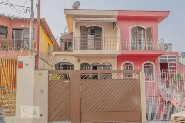 Casa Sobrado com 3 dormitórios 1 suíte e 4 vagas de garagem no Jd Cachoeirinha