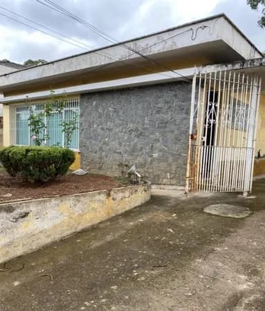 CASA TÉRREA - HORTO FLORESTAL - VENDA