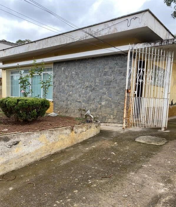 CASA TÉRREA - HORTO FLORESTAL - VENDA