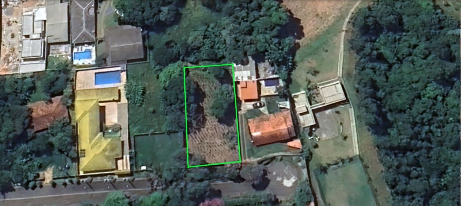 TERRENO - CONDOMINIO VALE DAS FLORES - ATIBAIA