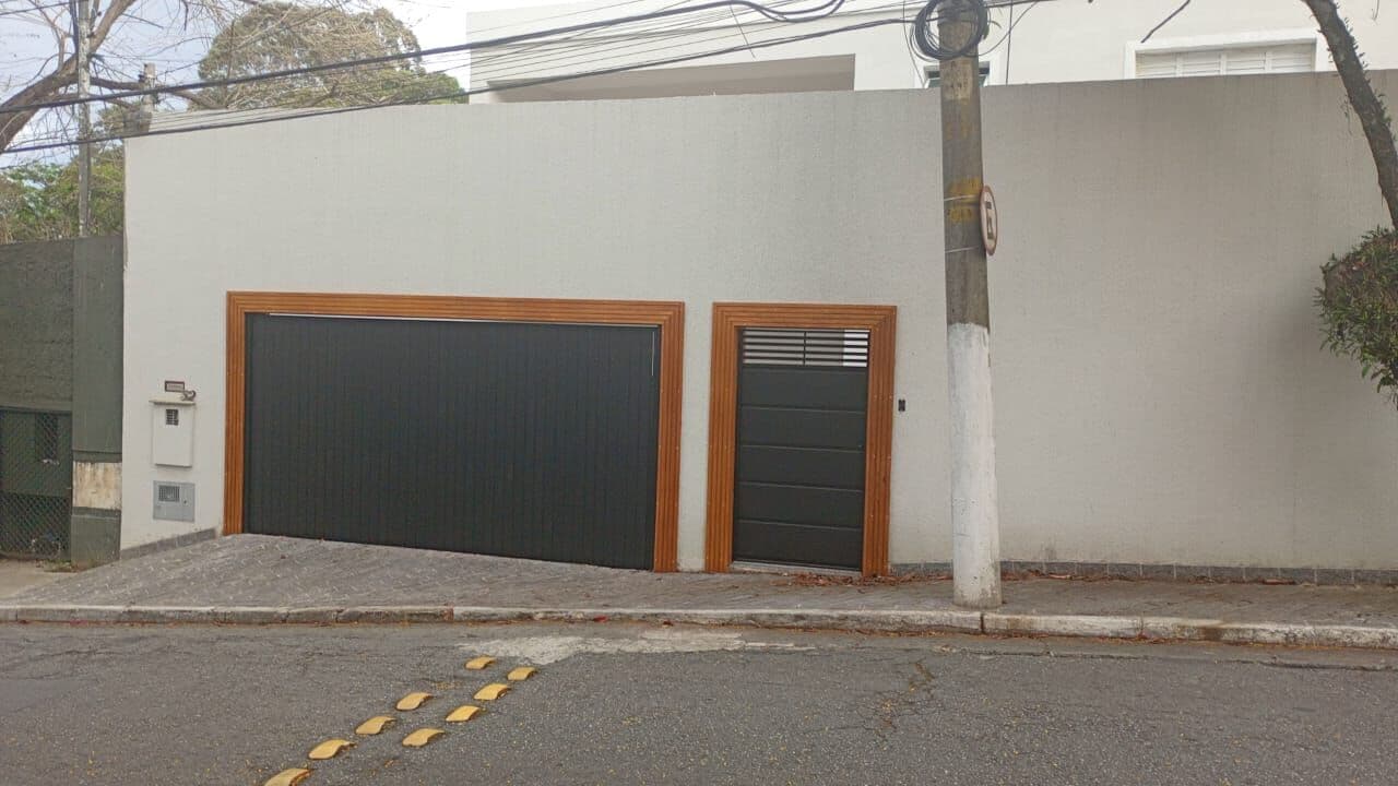 SOBRADO - AREA NOBRE - BARRO BRANCO - VENDA
