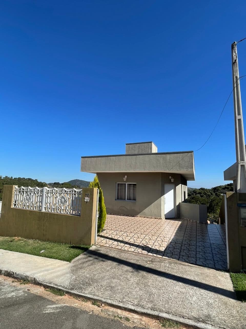 AMPLO SOBRAD0 - ATIBAIA - VENDA