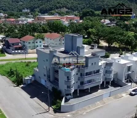 Cobertura com 217m² no Jardim Maluche em Brusque SC