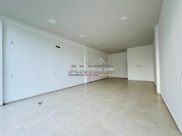 Sala Comercial térrea para locação na Santa Rita em Brusque