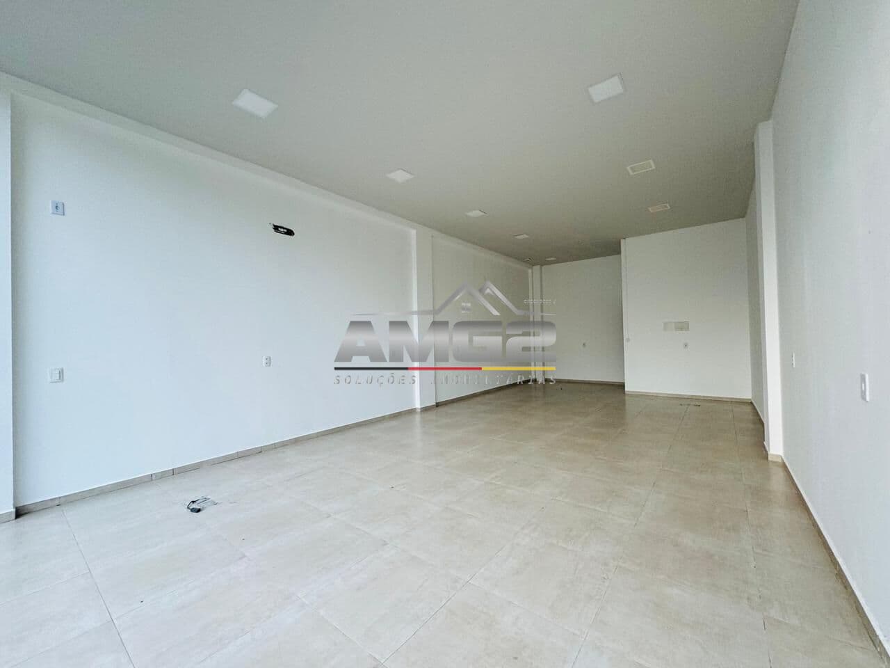 Sala Comercial térrea para locação na Santa Rita em Brusque