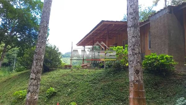 Sítio aconchegante no Cedro Alto em Brusque. Aceita permuta por apartamento em Brusque
