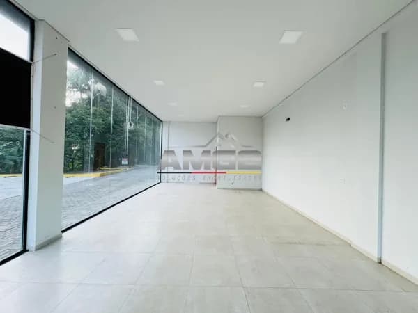 Sala Comercial térrea para locação em Brusque