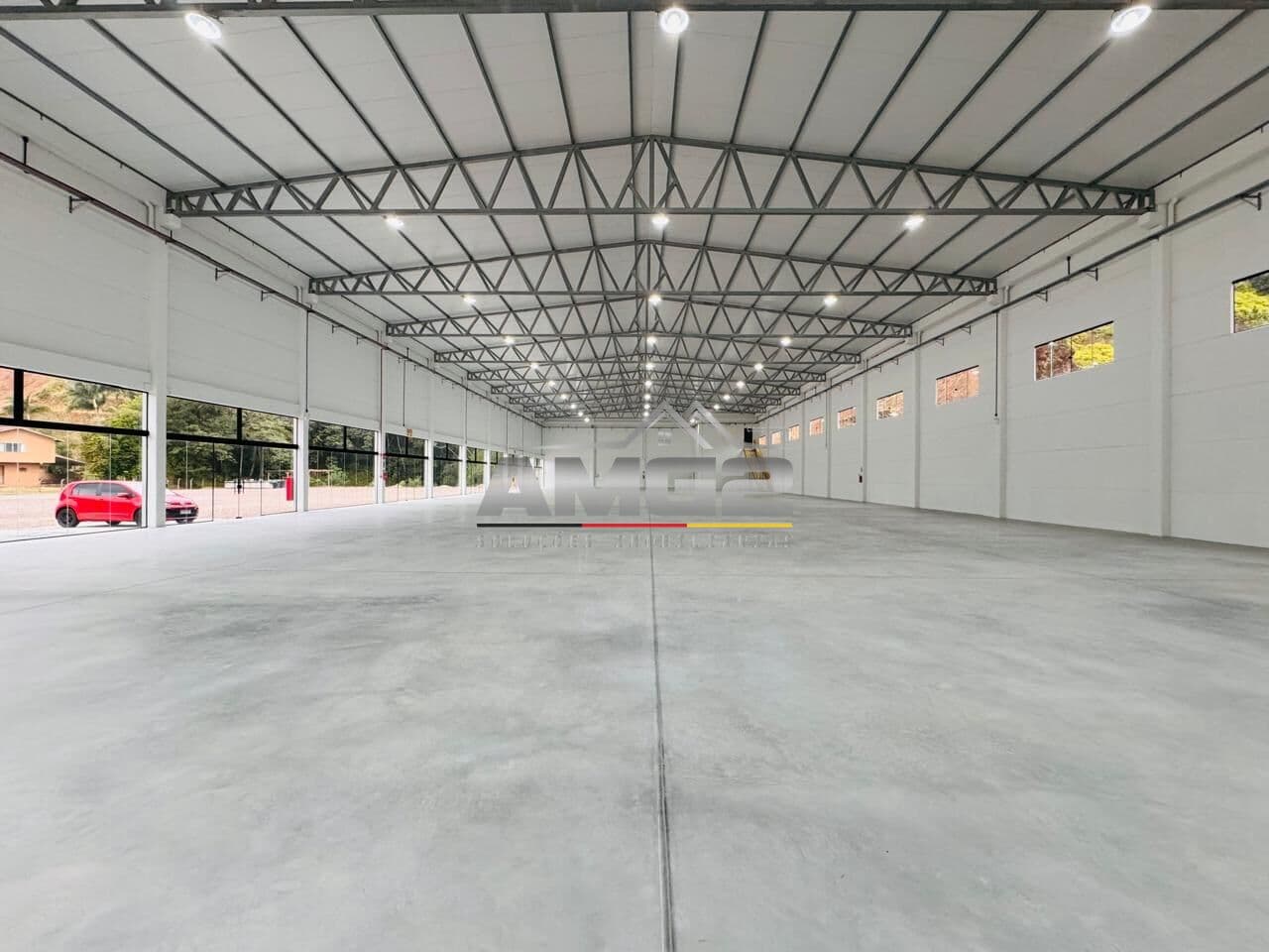 Galpão Industrial com 2.000m² para locação em Brusque