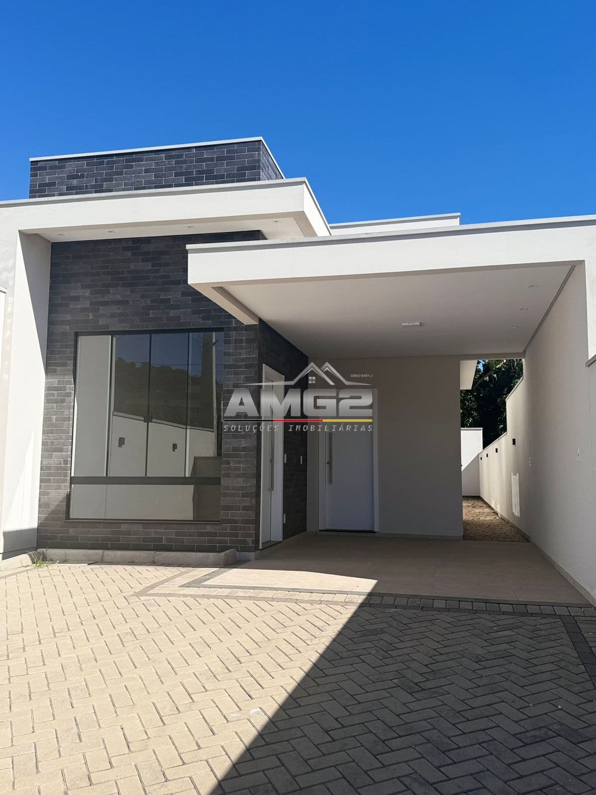 Casa com 3 dormitórios sendo 1 suíte no em Brusque